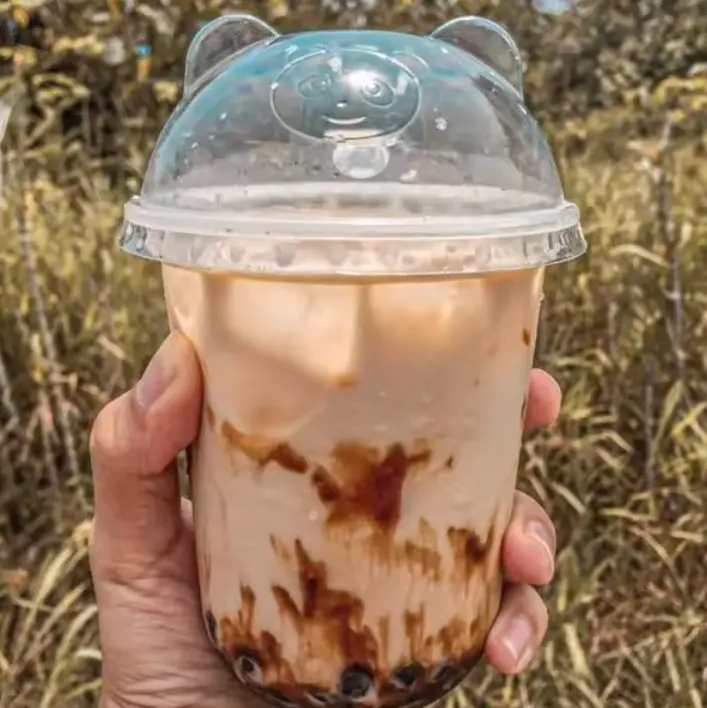מכסה PET בצורת דוב לכוס תה בועות, חומר PET מכסה כוס פלסטיק בצורת דוב לכוסות 90 מ""מ