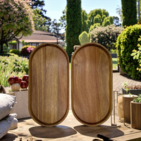 Vente en gros d'assiettes ovales en bois d'acacia massif avec logo personnalisé gravure polissage pour café service à thé occasions de fêtes pour hôtels
