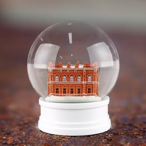 حرفة راتنج قلعة ثلاثية الأبعاد حديثة ، الهدايا التذكارية القطرية القابلة للتخصيص ، كرة الثلج - Product Image 1
