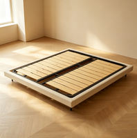 Sommier flottant en métal, cadre de lit plateforme moderne à hauteur basse avec éclairage LED intégré et support à lattes en pin massif