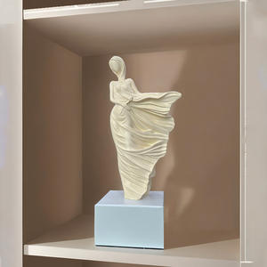 Adorno Artístico Moderno de Alta Gama, Encanto de Brisa Primaveral, Adorno de Resina Transparente - Product Image 1