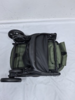 Poussette pliable automatique en aluminium pour chien, OEM & ODM, élégante et personnalisable, chariot double pour chat et chien de taille moyenne avec fonction lavable et durable à gravité.