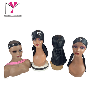 Bonnet en satin Butterfly MARI réglable pour femme, idéal pour les soins capillaires, noir, toutes saisons - Product Image 5