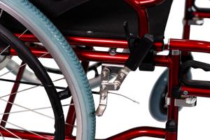 Plegable Ligero Ancianos Discapacitados Aleación de aluminio Ligero Plegable Fácil de llevar Silla de ruedas autopropulsada de empuje manual - Product Image 3