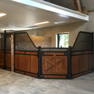 馬小屋ポータブル頑丈農場用馬箱コンパクトデザイン馬小屋 - Product Image 4