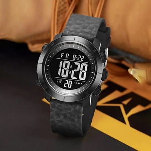 Reloj Deportivo Digital de Plástico SMAEL 8107, Cronógrafo, Luminoso, Resistente al Agua, Moderno, Colorido, con Alarma y Cronómetro - Product Image 2