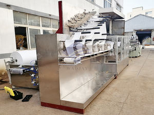 Máquina de fabricación de toallitas húmedas para bebés Equipo de fabricación de toallitas húmedas de alta eficiencia - Product Image 2
