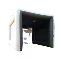 Simulateur de golf gonflable d’intérieur en PVC portable commercial avec écran d’impact pour entreprise de location