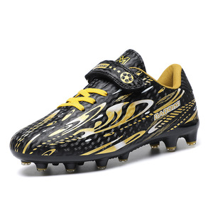Nuevas Zapatillas de Fútbol para Niños con Tacos Largos y Velcro, Ideales para Deportes y Jóvenes - Product Image 4