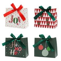 Kotak Hadiah Kertas Mini Cetak Natal dengan Pita Satin untuk Kemasan Permen dan Kue, Cocok untuk Bingkisan Pesta Natal