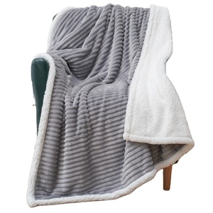 Rắn Gân <span class=keywords><strong>Sherpa</strong></span> Fleece Ném Chăn Fluffy Ấm Sọc Sang Trọng <span class=keywords><strong>Mink</strong></span> Sọc Chăn 60X80 Inch Xám/Khaki - Product Image 1