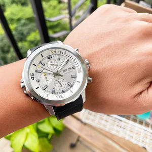 Nuevo Reloj Mecánico Automático Multifuncional de Seis Manecillas con Doble Calendario, Correa de Goma y Brazalete de Acero para Hombre - Product Image 4