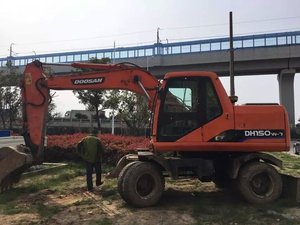 รถขุดล้อยาง Doosan DH150W-7 มือสอง ขนาด 15 ตัน ระบบไฮดรอลิก พร้อมเครื่องยนต์ Kohler ระบบไฮดรอลิก Bosch Rexroth และประสิทธิภาพสูง - Product Image 4