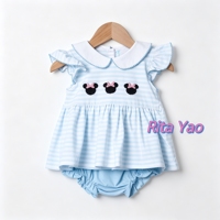 Ensemble de vêtements d'été pour bébé : Barboteuse à manches volantées rayée rose avec applique souris et ensemble de bloomers assortis, Robes pour petites filles