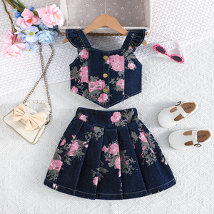 Completo Estivo in Denim per Ragazze 2026: Top con Stampa Floreale e Gonna Plissettata - Product Image 1