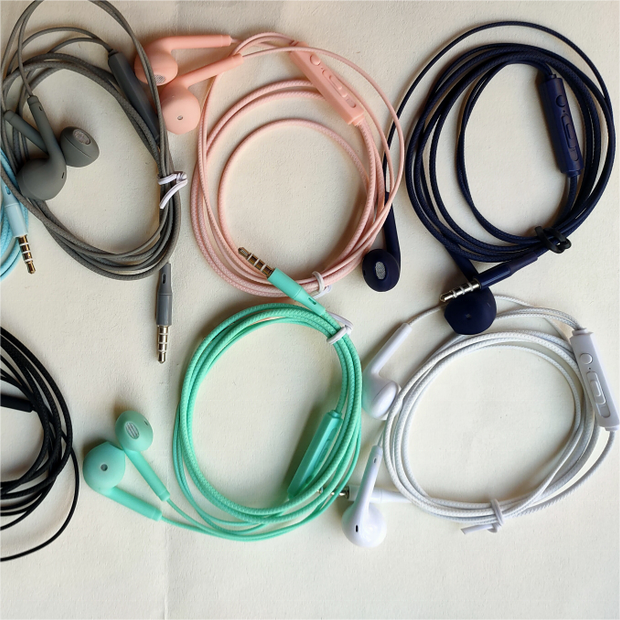 Wholesale Original Quality White Semi-In-Ear Earphone with Microphone OEM Stereo 3.5mm Jack Wired Earphone