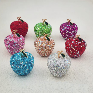 Breloques en pâte polymère ornées de strass de haute qualité, design créatif avec trous, pour coques de téléphone, sacs, accessoires de chaussures, vente en gros - Product Image 3