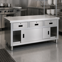 Armoire de rangement en acier inoxydable finition mate brossée avec capacité de charge de 1000 kg/m pour le stockage en cuisine commerciale