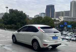 Venta al por Mayor de <span class=keywords><strong>Ford</strong></span> <span class=keywords><strong>Focus</strong></span> <span class=keywords><strong>2016</strong></span> <span class=keywords><strong>Usado</strong></span>, Automático, Asientos de Tela, Cámara Trasera, Volante a la Izquierda, <span class=keywords><strong>Precio</strong></span> Bajo, Familiar - Product Image 3