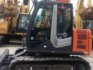 Mini-excavatrice sur chenilles Hitachi ZX70 d'occasion 2017, 6,3 tonnes, avec moteur Doosan, boîte de vitesses, pompe, roulement et PLC - Product Image 2