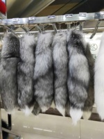 Queue de renard véritable de haute qualité, 40 cm, grande queue d'animal moelleuse avec ceinture pour cosplay, costume de loup, renard, fourrure