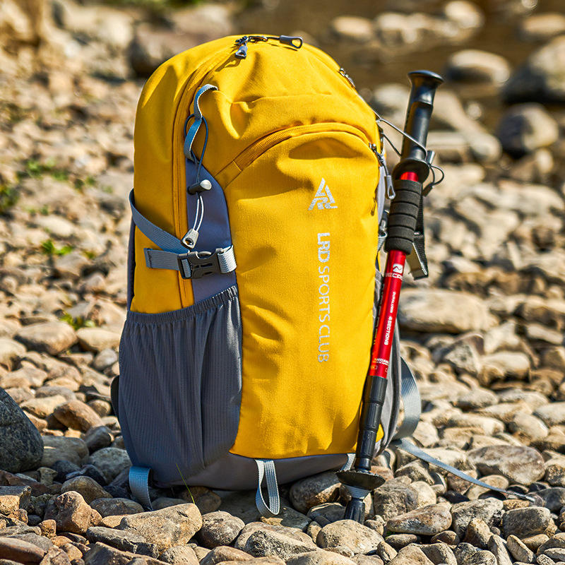 สีเหลือง