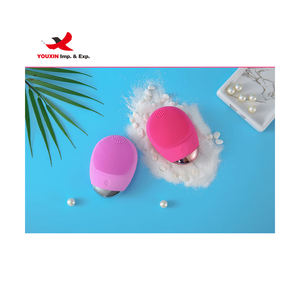 Brosse nettoyante faciale électrique mini rechargeable étanche en silicone pour nettoyage en profondeur, vente en gros à bas prix, approvisionnement mixte, OEM - Product Image 3