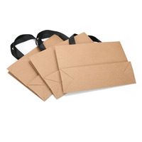 Sacs en papier écologiques élégants certifiés Fsc Sac en papier d'emballage de cadeau de fantaisie d'impression personnalisée pour l'habillement de vêtements