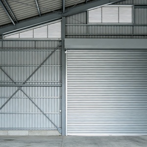 Entrepôt en acier léger à montage rapide et à faible coût, <span class=keywords><strong>garage</strong></span> industriel préfabriqué en métal pour le stockage des produits agricoles - Product Image 1