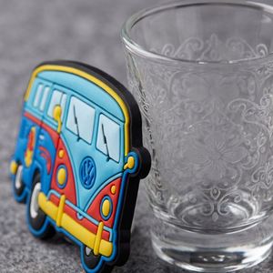 Ensemble cadeau souvenir de voyage personnalisé tout-en-un : aimant de réfrigérateur 3D en PVC, miroir de poche en verre, porte-clés, coupe-ongles - Product Image 3