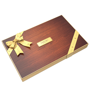 Nuevo diseño Tapa en forma de corazó<span class=keywords><strong>n</strong></span> Base <span class=keywords><strong>N</strong></span> Caja de regalo rígida Tablero gris Incrustaciones Rectangular Caja de chocolate - Product Image 4