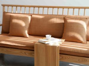 3-सीटर छोटे स्पेस सोफा-ठोस लकड़ी स्पंज-बाहरी होटल के रहने वाले कमरे के लिए - Product Image 4