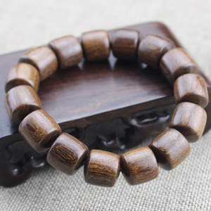Pulsera de Madera de Sándalo Dorado con Cuentas de Barril de 15mm, Joyería Budista de Madera Pulida, Unisex, para Uso Diario, Regalo Coleccionable - Product Image 4
