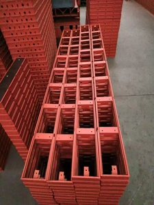 Système de coffrage métallique en acier/aluminium pour la fabrication de moules à béton réutilisables, destiné à la coulée de murs et de dalles en béton - Product Image 3