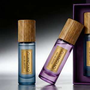 Flacon de parfum rond en verre de petite capacité 18 ml, best-seller, couleurs et logos personnalisés, avec bouchon en bois et boîte d'emballage - Product Image 1