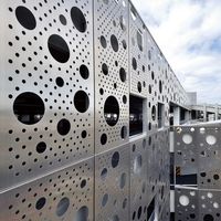 Panneau de revêtement en aluminium enduit de fluorocarbone, panneau de mur rideau personnalisé en aluminium pour façade extérieure de bâtiment
