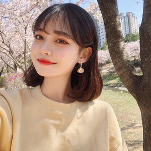 EDdoi KO-582 Pendientes de tuerca con diseño de Año Nuevo, con forma de concha de sangre de <span class=keywords><strong>Huha</strong></span>, de alta calidad, con microincrustaciones de circonita, delicados y de nicho para mujer - Product Image 3