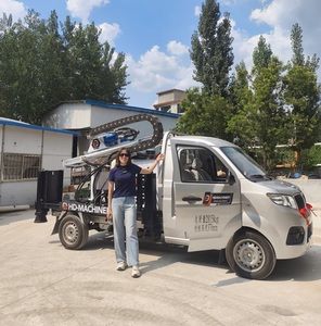 حفارة آبار مياه صغيرة محمولة على مركبة بعمق 200 متر مع مكونات مضخة تروس ومحرك ومحمل لشاحنة حفر المناجم الصغيرة - Product Image 1