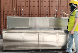 Machine de remplissage manuelle à 2 ou 4 têtes <span class=keywords><strong>pour</strong></span> eau en bouteille de gallon, adaptée au remplisseur de barils - Product Image 5