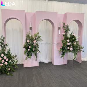 Arche de mariage moderne personnalisée LEDA avec design de porte 3D rose pour décorations de mariage - Product Image 3