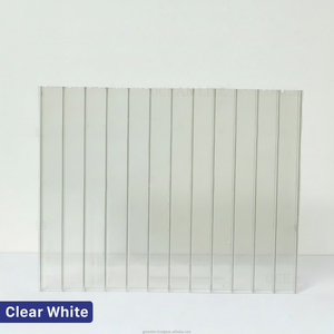 วัสดุหลังคาสนามกีฬา 100% วัสดุบริสุทธิ์ แผ่นโพลีคาร์บอเนตกลวง 5 มม. ผู้จัดจำหน่ายจากเวียดนาม - Product Image 1