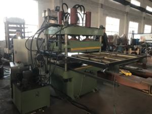 Mesin Vulkanisasi Keset Lantai Karet/Mesin Press Curing Judul Karet - Product Image 4