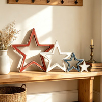 Ensemble de décorations de table en bois vintage vieilli avec étoiles à cinq branches évidées, ornements en bois de style ferme pour la maison