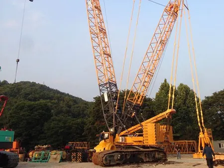 Chian Official Crawler Crane XLC180 for Strong Lifting  Chinese Top Brand Heavy Duty Mobile 180T Crawler Crane