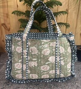 กระเป๋าผ้าฝ้ายขนาดใหญ่สไตล์อินเดีย กระเป๋าช้อปปิ้ง/กระเป๋าสะพายไหล่ กระเป๋าแบบเย็บลายสำหรับผู้หญิง กระเป๋าเดินทางสำหรับวันหยุดสุดสัปดาห์ กระเป๋าถือ กระเป๋าโท้ททำมือ - Product Image 1