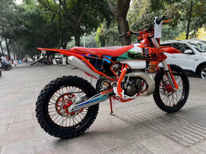 Moto tout-terrain version forêt avec phares 300cc, modèle de course sur piste forestière rehaussé - Product Image 2