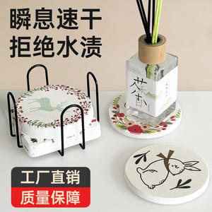 แผ่นรองแก้วดินไดอะตอมเมียส์ลายคริสต์มาส รูปทรงสี่เหลี่ยม ขนาด 10x10 ซม. ซึมซับความร้อน ป้องกันความร้อน สำหรับงานเลี้ยงน้ำชา กาแฟ - Product Image 4