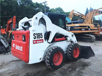 Chargeuse compacte S185 Bobcat en bon état à vendre. Chargeuse compacte S185.S160 à vendre