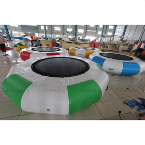 Jouets aquatiques gonflables rotatifs amusants et excitants pour l'été, bateau UFO pour le divertissement, jouets aquatiques gonflables rotatifs - Product Image 1