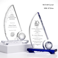 Trophée Bateau à Voile en Cristal K9 Transparent, Design Globe, Base Bleue, Récompense pour Équipe Championne et Reconnaissance des Employés - Vente Chaude
